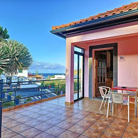 Domus Dino Porto da Cruz